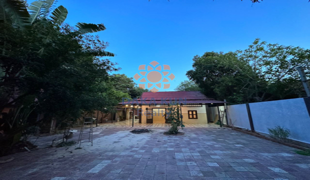 2 Bedrooms House for Rent in Krong Siem Reap-Sala Kamreuk